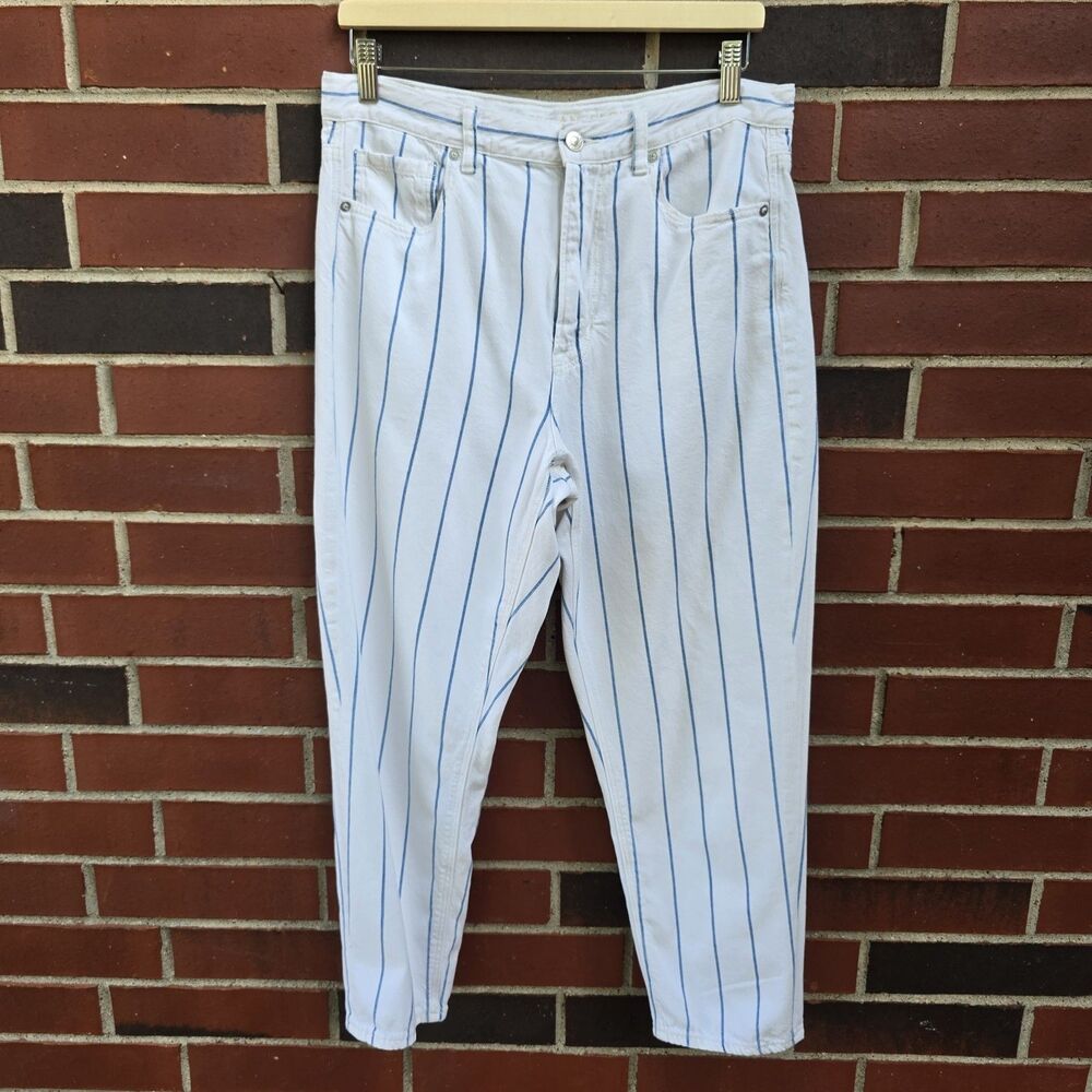 American Eagle Mom Jeans Size 12 Short Tapered White Indigo Railroad Striped